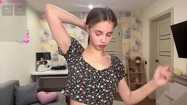 NylaNadler online show from 7, 4, 2026