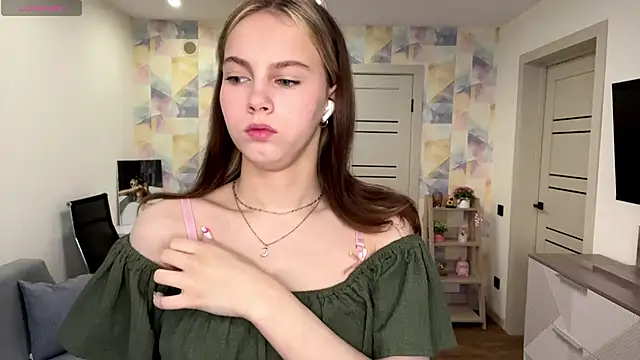 NylaNadler online show from 6, 3, 2026