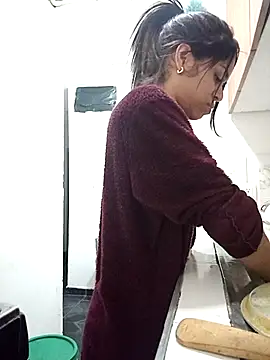 Snapshot of toxic_sweet_ chatting on 28, 11, 2025 toxic sweet online show from 28, 11, 2025