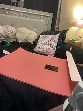 Snapshot of ToyBox96 chatting on 26, 10, 2025 ToyBox96 online show from 26, 10, 2025