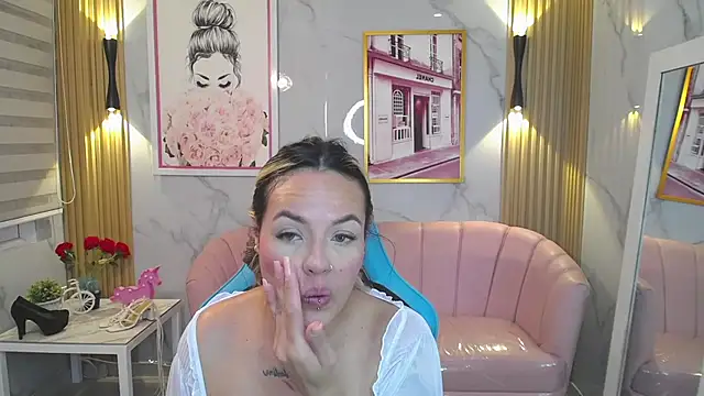 Jade Jones a online show from 18, 9, 2025