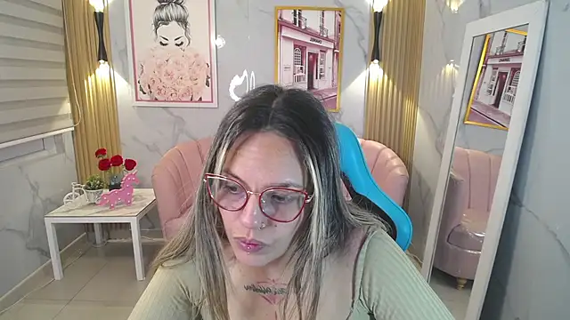 Jade Jones a online show from 28, 11, 2025