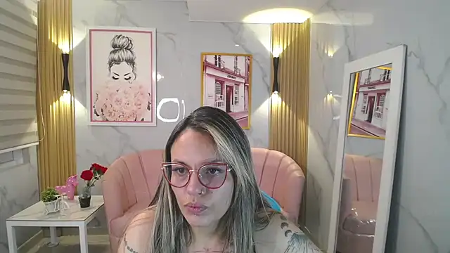 Jade Jones a online show from 5, 11, 2025