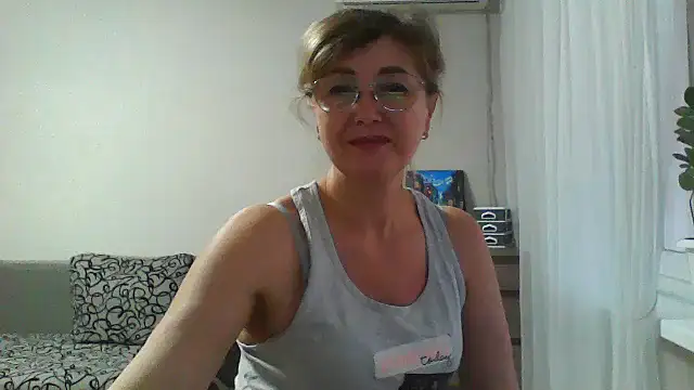 IrynaMolbertx online show from 6, 1, 2026