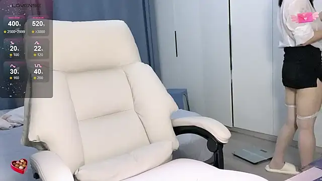 Amy-i online show from 9, 9, 2025