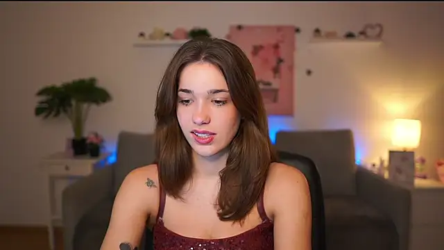 kissie cat online show from 5, 12, 2025