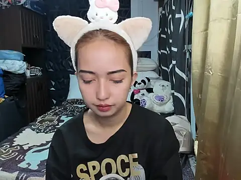 Soft Angel8 online show from 18, 12, 2025