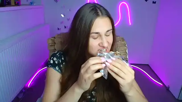 Stefanie Sweet online show from 3, 7, 2026