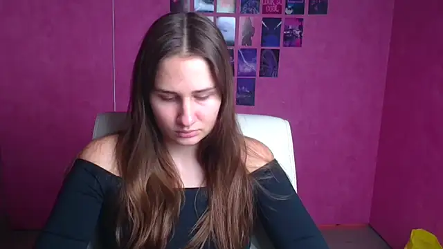 Stefanie Sweet online show from 2, 12, 2025