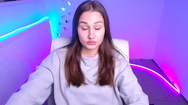 Stefanie Sweet online show from 16, 10, 2025