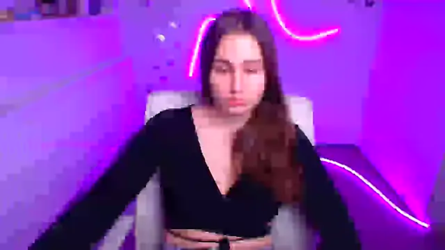 Stefanie Sweet online show from 2, 11, 2025