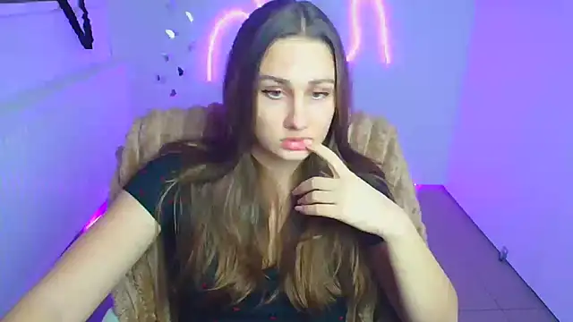 Stefanie Sweet online show from 18, 2, 2026