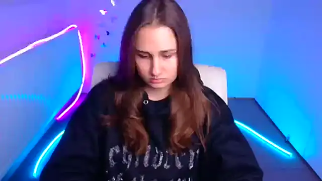 Stefanie Sweet online show from 24, 10, 2025