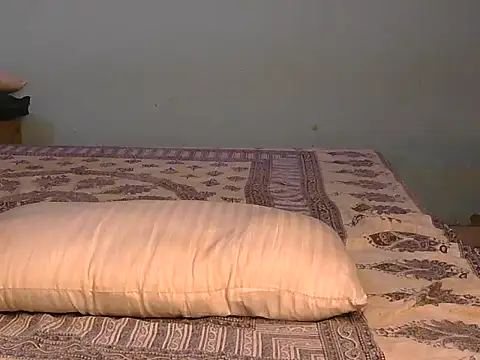 imaila18 online show from 15, 11, 2025