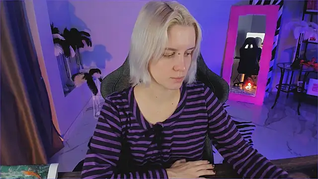 BethanyCloud online show from 4, 12, 2025