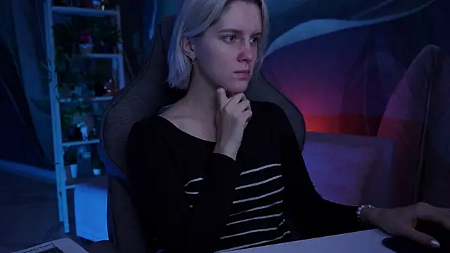 BethanyCloud online show from 6, 11, 2025