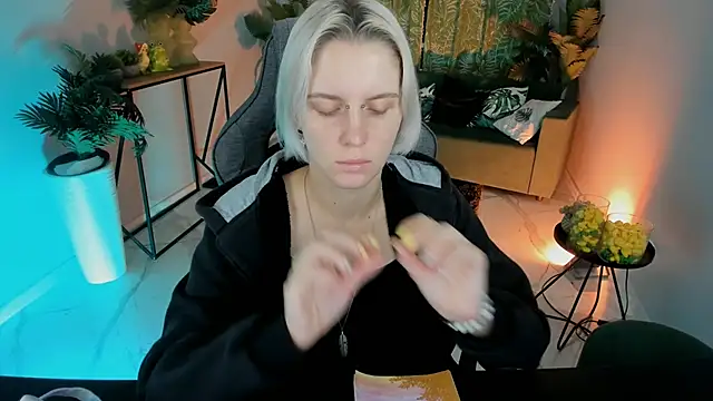 BethanyCloud online show from 10, 10, 2025