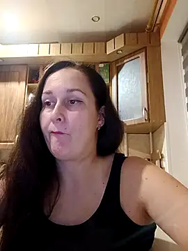 Amandda  online show from 3, 10, 2025