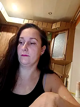 Amandda  online show from 1, 10, 2025