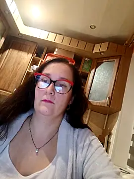 Amandda  online show from 24, 10, 2025