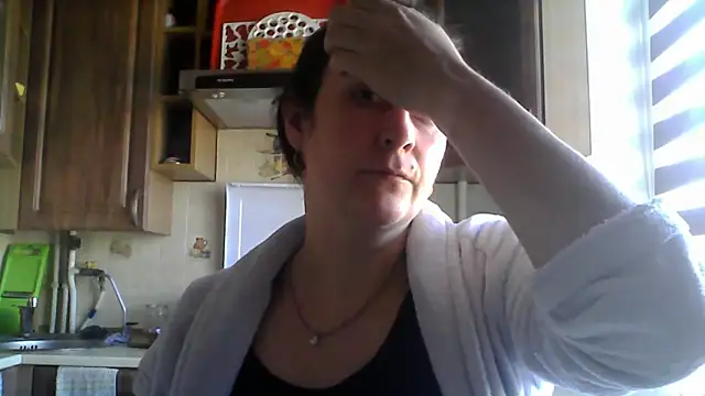 Amandda  online show from 1, 11, 2025