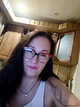 Amandda  online show from 18, 10, 2025