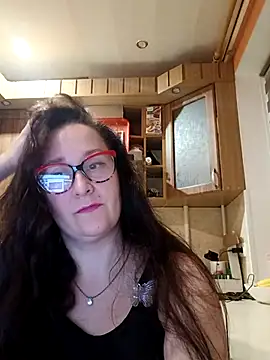 Amandda  online show from 28, 10, 2025