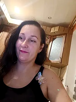 Amandda  online show from 12, 10, 2025