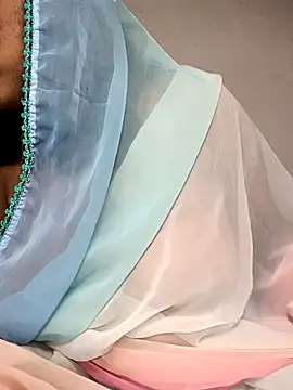 Snapshot of Cute_mikii chatting on 10, 11, 2025 Cute mikii online show from 10, 11, 2025