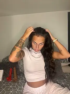 Rosieredxox online show from 9, 9, 2025