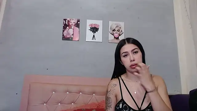 Olivia Spear online show from 22, 9, 2025