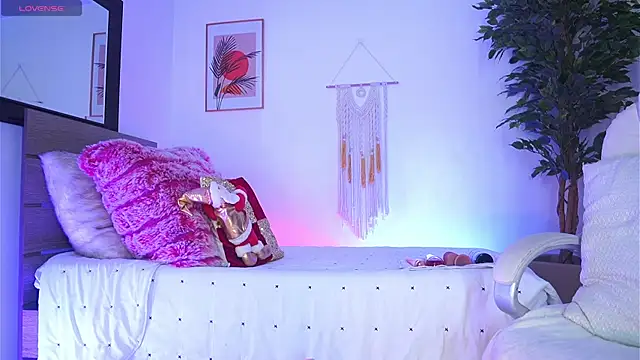 melissa laurent  online show from 20, 11, 2025