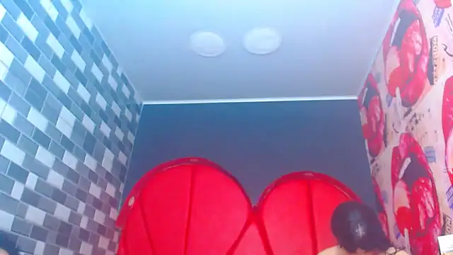 julessxcharlotte online show from 18, 12, 2025