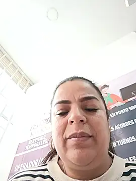 Mia-Glow online show from 15, 1, 2026