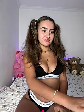 Snapshot of sarahsparkles20 chatting on 22, 2, 2026 sarahsparkles20 online show from 22, 2, 2026