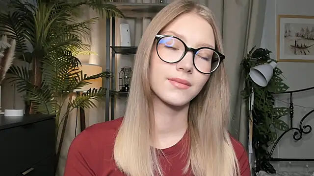 ChinBonnell online show from 30, 10, 2025