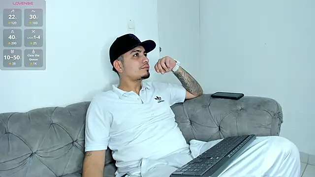 OwenStonne  online show from 18, 9, 2025