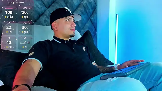 OwenStonne  online show from 30, 11, 2025