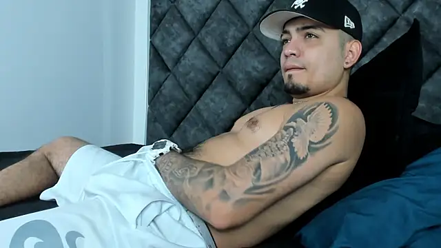 OwenStonne  online show from 13, 11, 2025