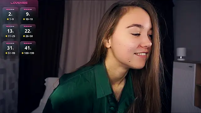 KayleenCurtis online show from 10, 10, 2025