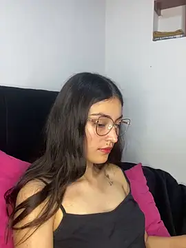 Snapshot of hotwife26 chatting on 14, 5, 2026 hotwife26 online show from 14, 5, 2026