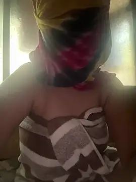 crazy111girl online show from 20, 2, 2026