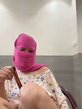 crazy111girl online show from 2, 4, 2026