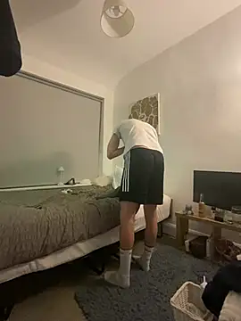 shyandchilling online show from 14, 4, 2026