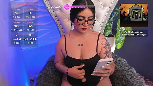 April  foxx online show from 19, 10, 2025