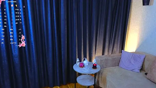 LouisaChaobal online show from 29, 9, 2025