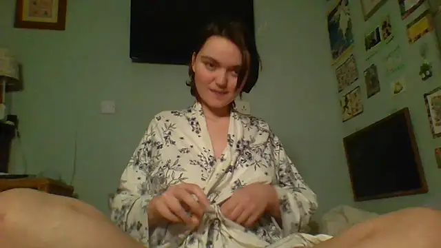 frenchie 2 online show from 29, 3, 2026