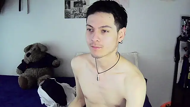 Snapshot of Dioniso_guy8 chatting on 8, 10, 2025 Dioniso guy8 online show from 8, 10, 2025