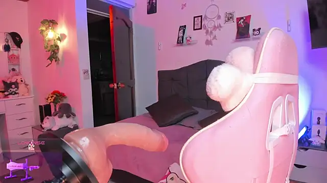 Snapshot of Fia__ chatting on 19, 2, 2026 Fia online show from 19, 2, 2026