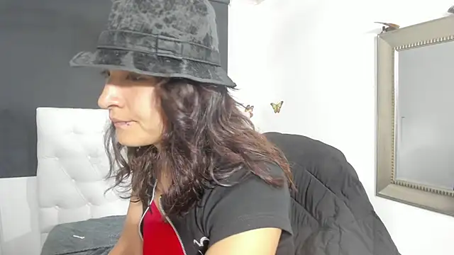 evelynesex online show from 20, 9, 2025